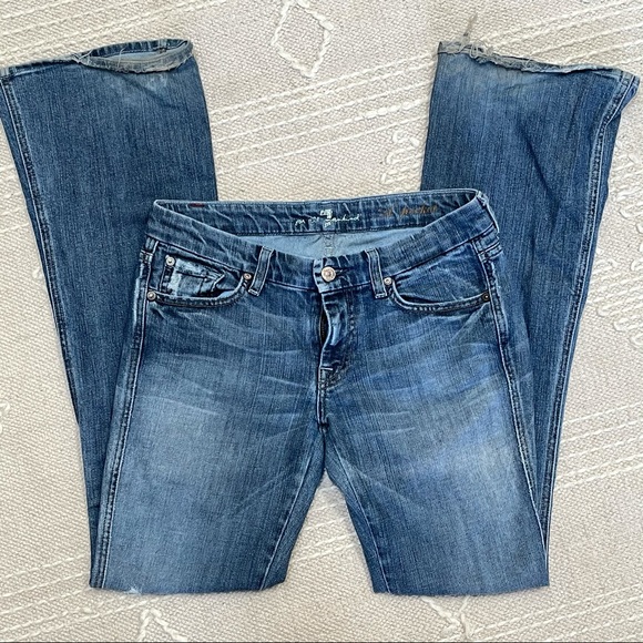 7 For All Mankind Faded Blue A-Pocket Flare Jeans - Picture 5 of 8